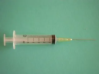 SERINGUES TERUMO 5ML + AIG